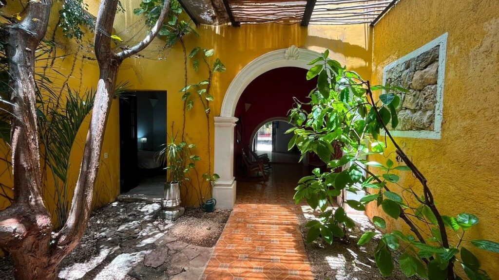 Una casa colonial con alberca en el corazón de Mérida - foto 1
